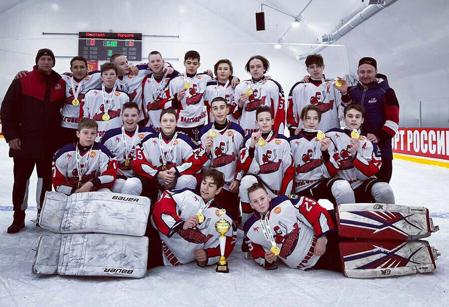 На первенстве России победили юные благовещенские хоккеисты  