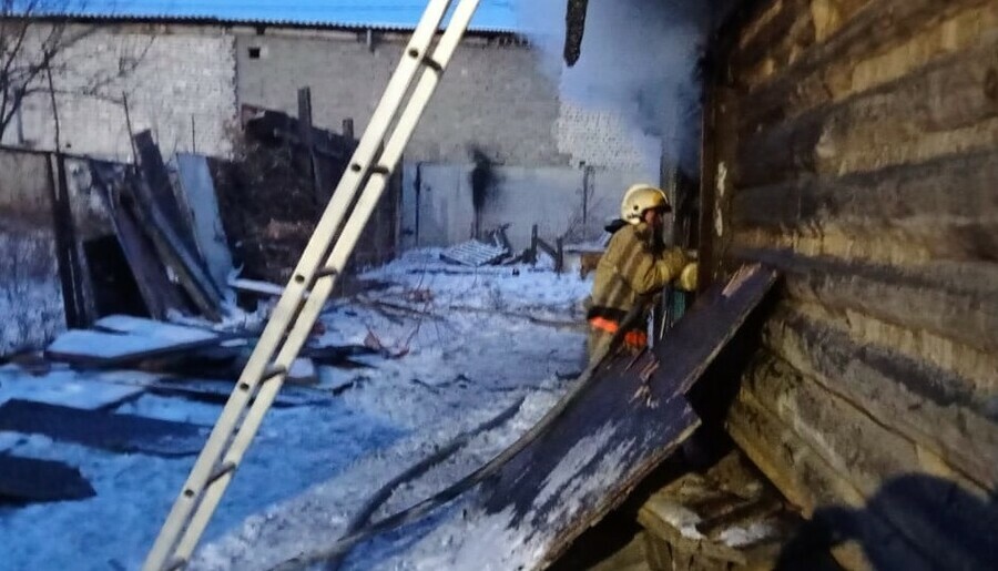 В Шимановске при пожаре пострадала женщина