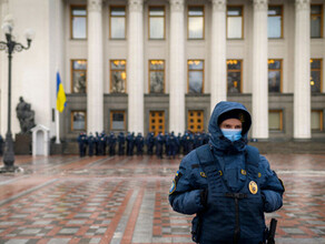 РБК на Украине введен режим ЧП Что это значит