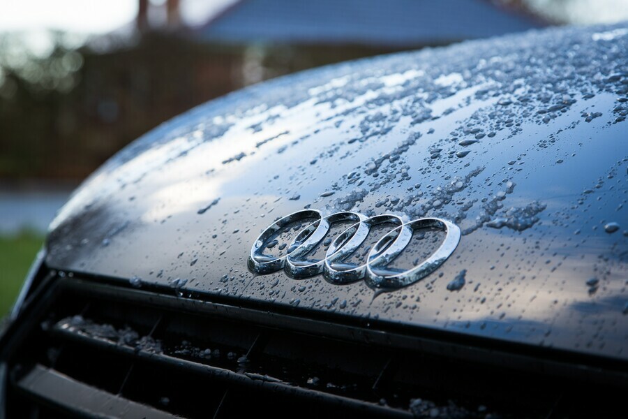 СМИ Audi Volkswagen Skoda и другие приостановили поставки автомобилей в Россию