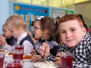 Шведский стол и 12дневное меню как изменилось школьное питание в Благовещенске