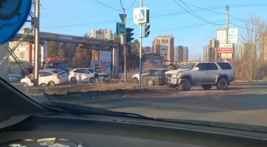 В Благовещенске при столкновении двух машин получила травмы девочкаподросток