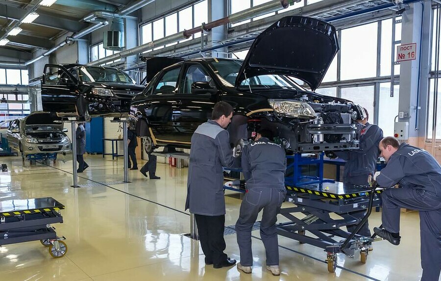 Автоваз приостановит сборку машин изза дефицита электронных компонентов Что с дилерским центром в Благовещенске