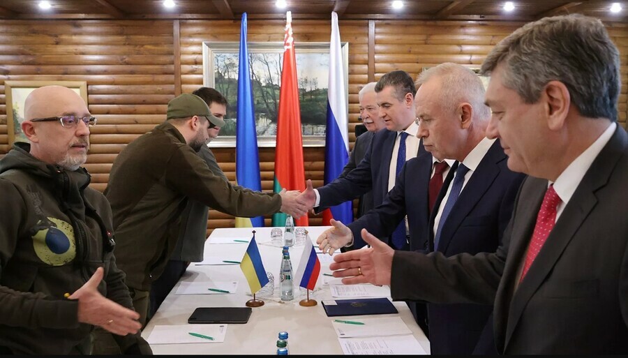 Состоялся второй раунд переговоров между Россией и Украиной Итоги