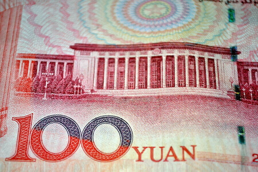 Курс юаня бьет рекорд вторые сутки подряд 
