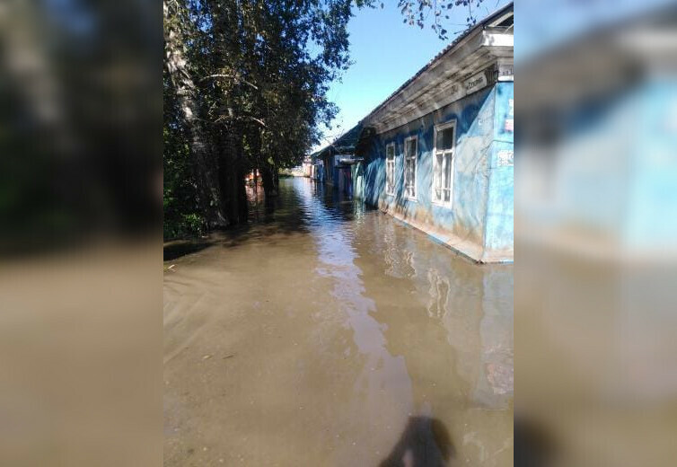 Вода в домах благовещенцы жалуются на плачевную ситуацию на Северной  Загородной фото видео