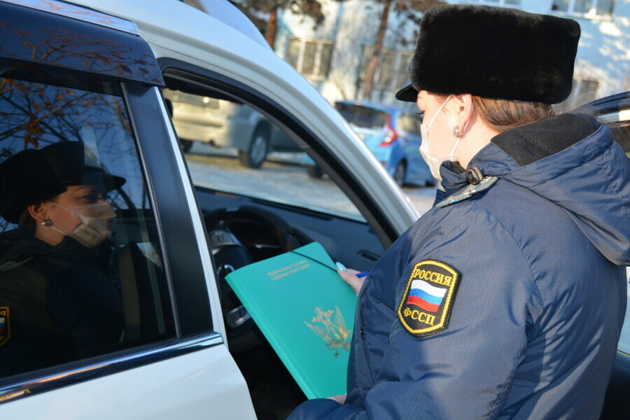 Благовещенский предприниматель  нашел деньги на оплату налогов сразу после  ареста Land Cruser