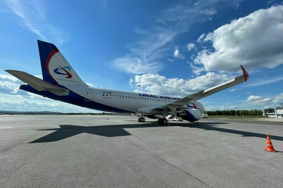 Топменеджер Уральских авиалиний дал компании дватри месяца безопасных полетов