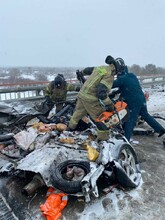 В Белогорском районе иномарку разорвало после столкновения с большегрузом Погибли люди