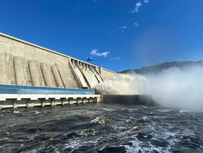 Изза высокого уровня наполнения водохранилища на Бурейской ГЭС увеличен расход воды Что с Зейской