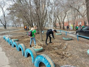 Почти 130 мешков мусора было собрано за зданием педагогического университета в Благовещенске