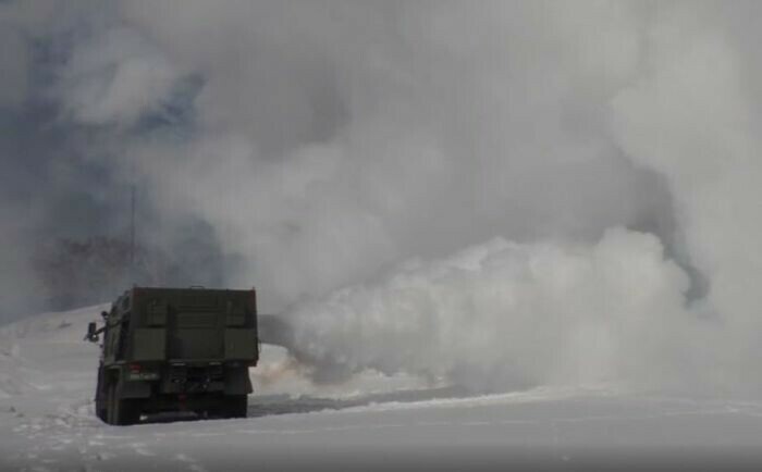 На Камчатке базу военных подлодок закрыли непроглядной аэрозольной завесой от удара с неба