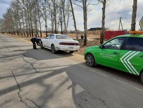 По трассе в Благовещенск дорожные службы помогли девушкеводителю 