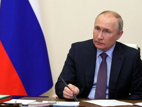 Путин подписал закон о штрафах за отождествление СССР и нацистской Германии