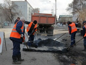 Более 18 тысяч квадратных метров асфальта обновят в Благовещенске за счет ямочного ремонта 