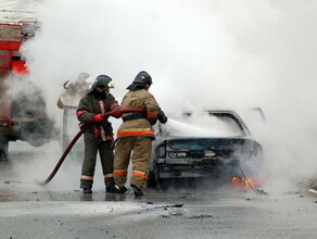 В Белогорске горел автомобиль