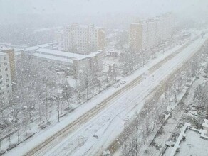 Весна ушла в Тынде выпал снег фото