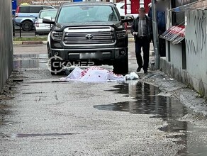 Очевидцы в центре Благовещенска насмерть сбили человека