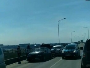 В Благовещенске на мосту через Зею массовое ДТП видео