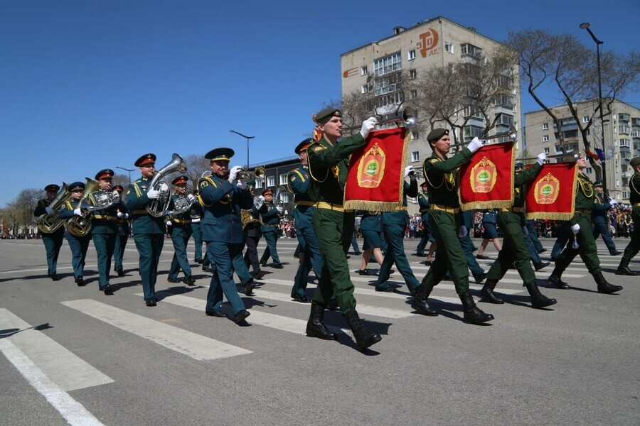 В Благовещенске прошел Парад Победы фоторепортаж