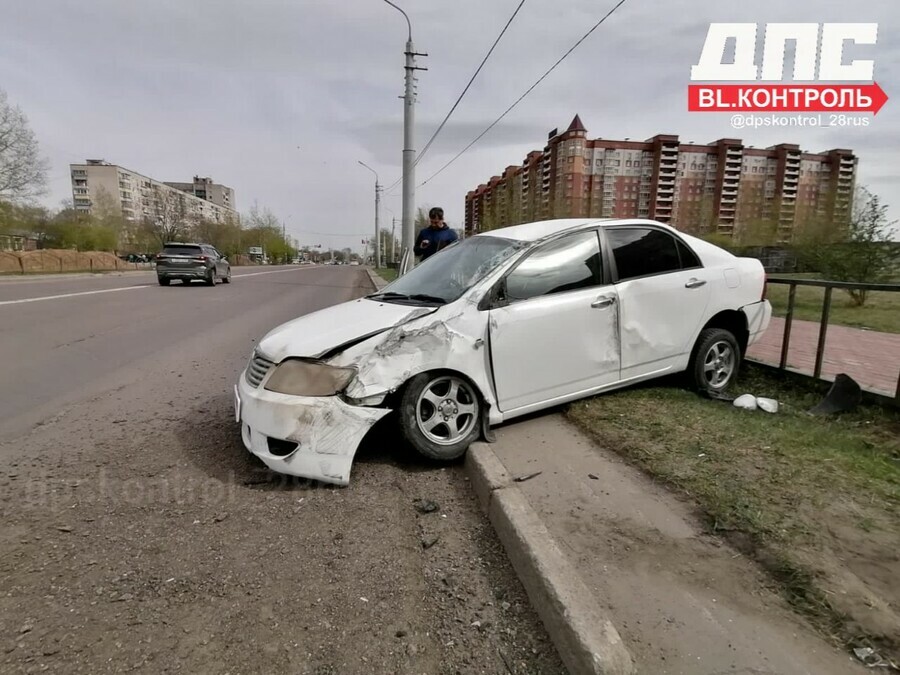 В микрорайоне Благовещенска произошло серьезное ДТП Работала реанимация