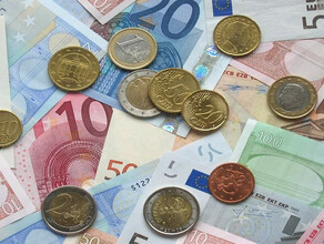 Курс евро впервые за 5 лет упал до 67 рублей Аналитик объяснил почему