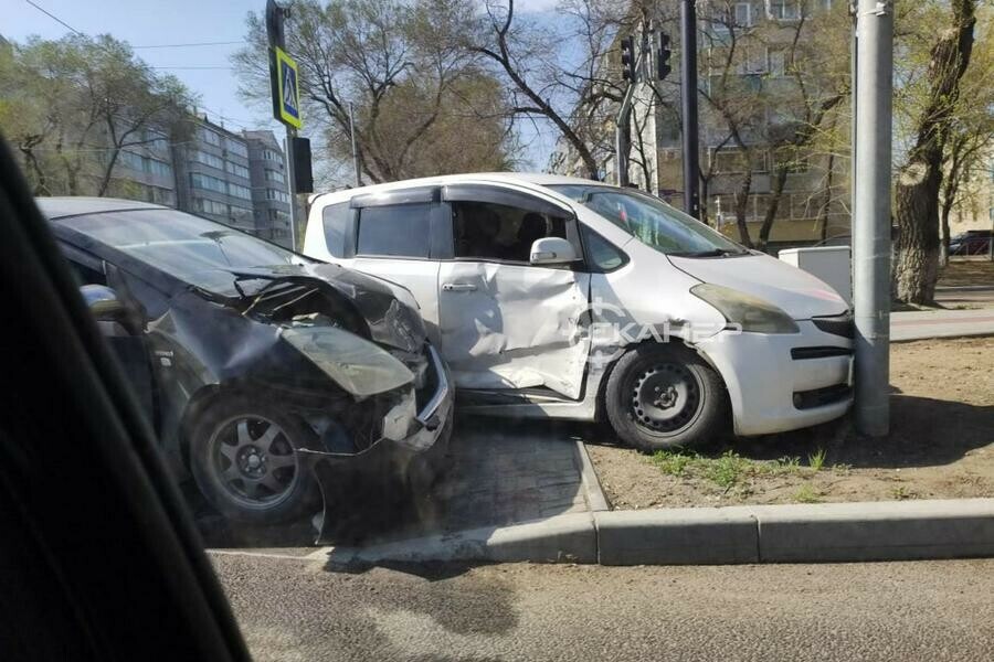 В Благовещенске произошло жесткое ДТП на Горького  Кузнечной фото