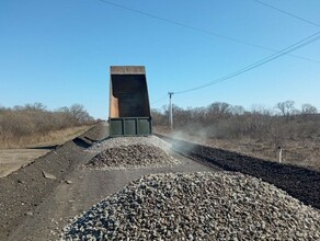 В Приамурье продолжают ремонтировать дорогу в Ивановском районе фото 