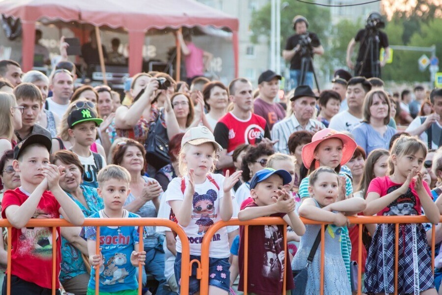 Фестиваль цветов большой концерт салют на Amurlife план мероприятий ко Дню города и Дню защиты детей