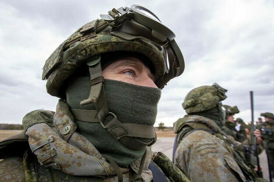 Бесплатное обучение и прием вне конкурса в Приамурье приняли закон о поддержке детей чьи родителивоенные погибли или стали инвалидами во время спецоперации