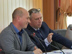 Новый скандал в Белогорске горсовет в котором большая часть представителей КПРФ пытаются распустить 