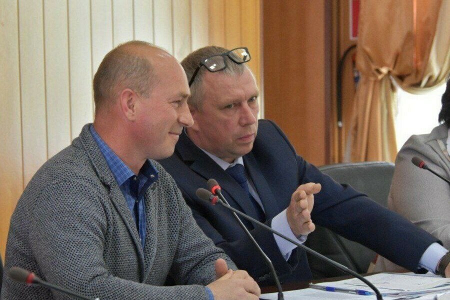 Новый скандал в Белогорске горсовет в котором большая часть представителей КПРФ пытаются распустить 