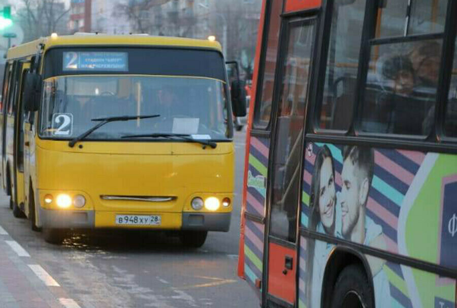 В День города некоторые благовещенские автобусы изменят схему движения