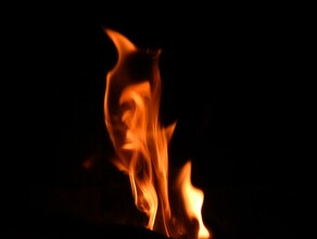 В серьезном пожаре в селе Амурской области пострадала женщина
