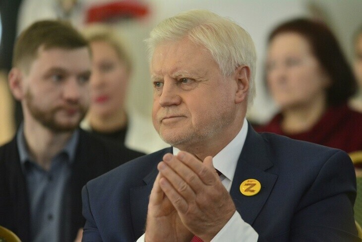 Автомобиль политика Сергея Миронова сбил человека на пешеходном переходе