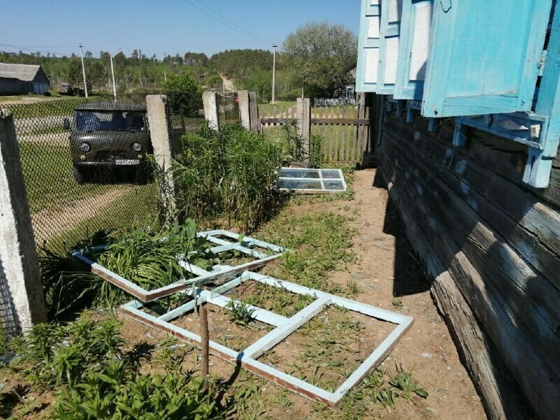 От удара вылетели окна в Амурской области молния ударила в жилой дом где спали женщина и двое детей