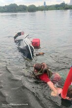 Лодка столкнулась с утиным домиком три человека чуть не утонули