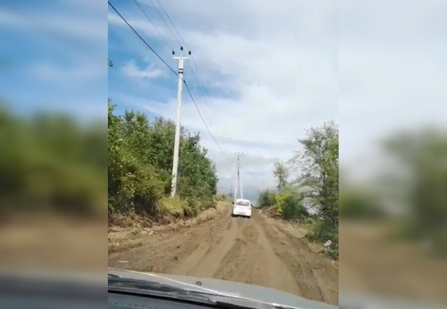 В Верхнеблаговещенском начали демонтировать мост Жители недовольны объездной дорогой видео 