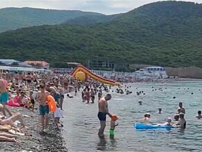 Они все к нам приехали Пляжи на юге России забиты туристами