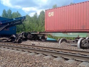 В Амурской области сошел с рельсов грузовой поезд 