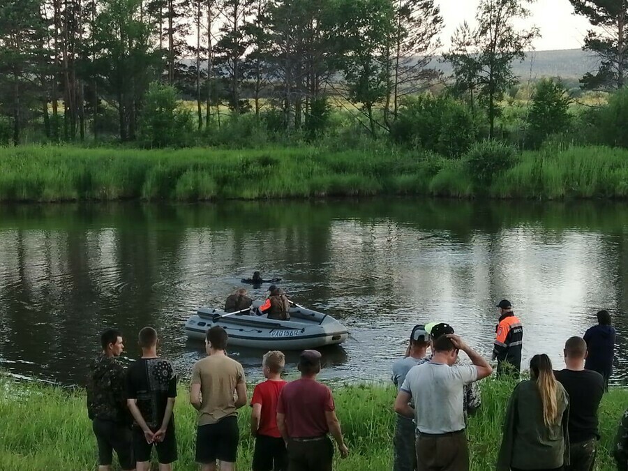 В Магдагачинском районе мужчина зашел в воду и исчез