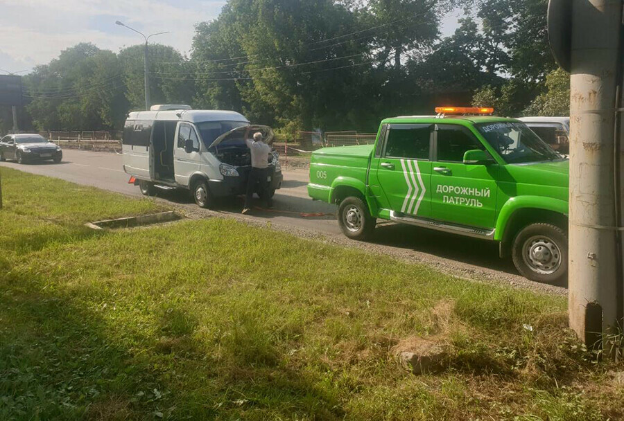 В одном из районов Благовещенска Дорожный патруль предотвратил затор