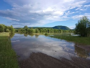 В Амурской области пришлось открыть лодочную переправу Вода продолжает подниматься