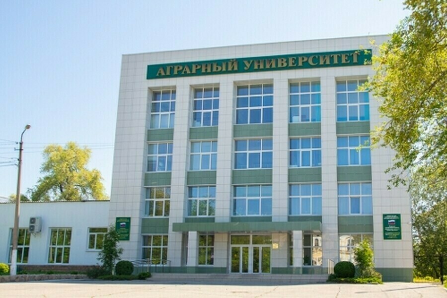 Общежития для всех и 40 тысяч рублей поступившим что предлагают абитуриентам вузы Благовещенска 