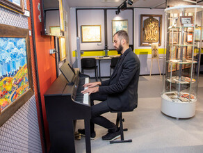 Библиотека нового поколения со студией звукозаписи электронным фортепиано и другими современными фишками Где такая в Благовещенске