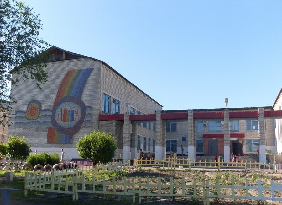 Вышло недопонимание найдено безболезненное решение власти о ситуации вокруг школыинтерната для сирот в Новобурейском