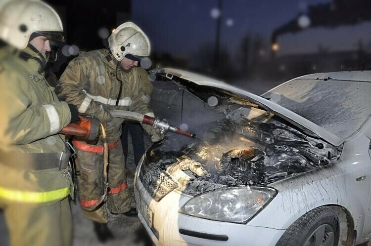Утром в Тынде горел автомобиль