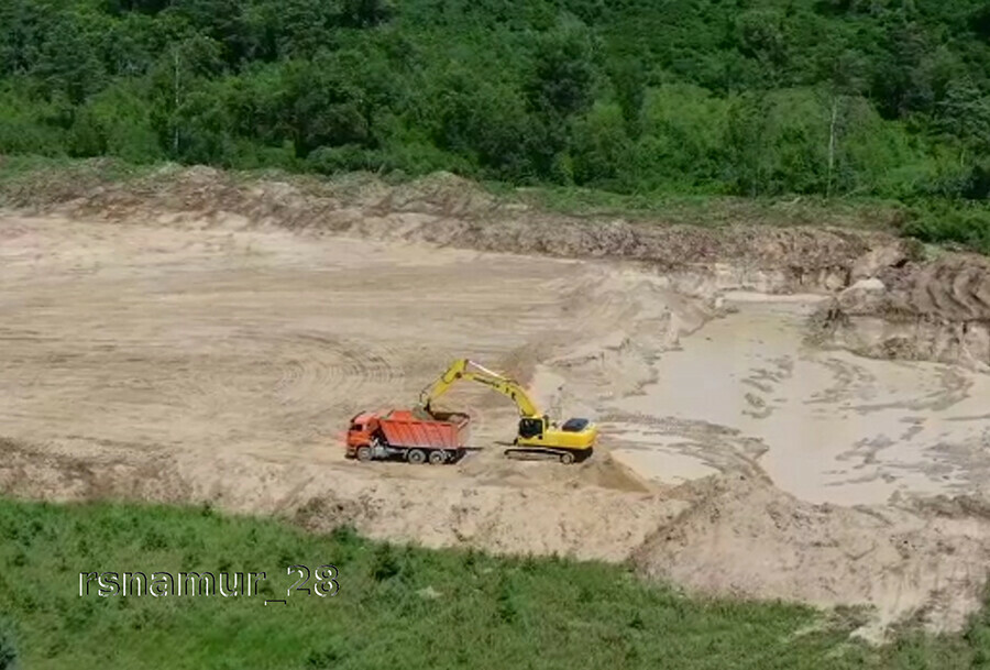 В Амурской области незаконный карьер крупной компании уничтожил плодородную почву