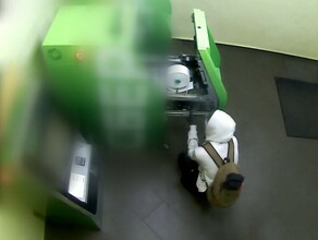 21летний амурчанин пытался поправить свое финансовое положение взламывая банкоматы видео