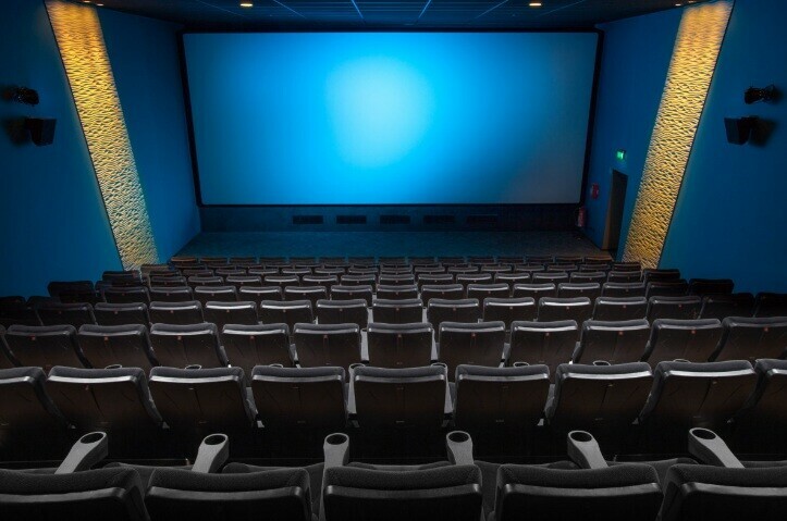 Объединенная сеть кинотеатров будет показывать голливудское кино как видеоматериал